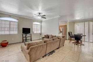 Photo #5: 2281300 Listing