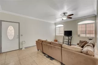 Photo #6: 2281300 Listing