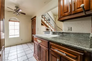 Photo #3: 2281303 Listing 