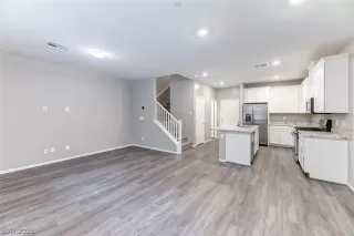 Photo #1: 2281309 Listing 
