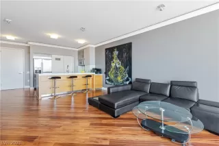 Photo #4: 2281315 Listing 