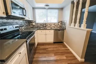 Photo #1: 2281403 Listing 