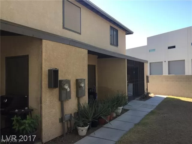 MLS: 2281442 Condo For Sale