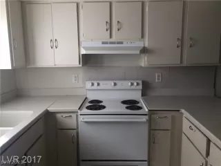 Photo #6: 2281442 Listing 