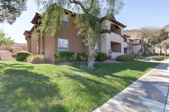 MLS: 2281449 Condo For Sale