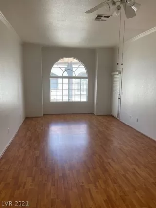 Photo #1: 2281463 Listing 