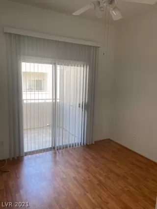 Photo #5: 2281463 Listing 