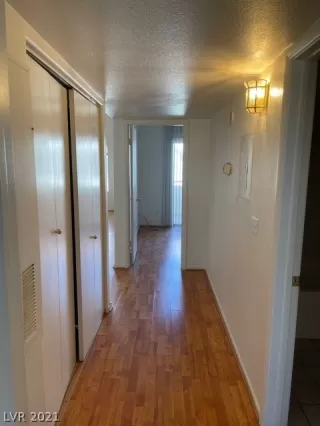 Photo #6: 2281463 Listing 