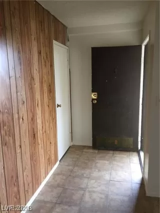 Photo #6: 2281465 Listing