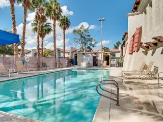 Photo #2: 2281475 Listing 