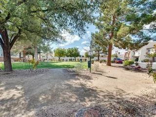 Photo #4: 2281475 Listing 