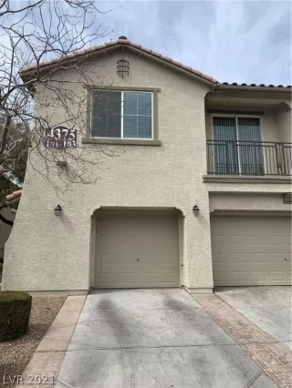 Photo #4: 2281476 Listing