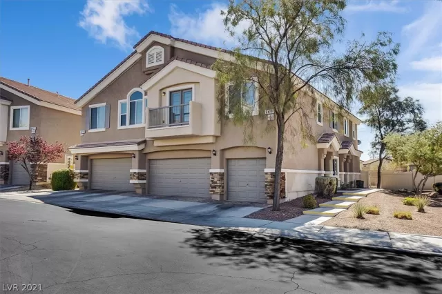 MLS: 2281496 Condo For Sale