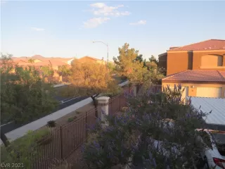 Photo #3: 2281522 Listing 