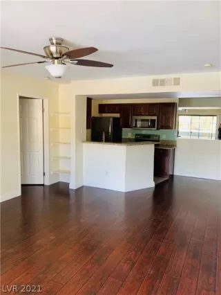 Photo #1: 2281537 Listing 