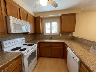 Photo #1: 2281554 Listing