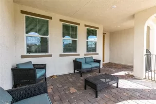 Photo #4: 2281591 Listing