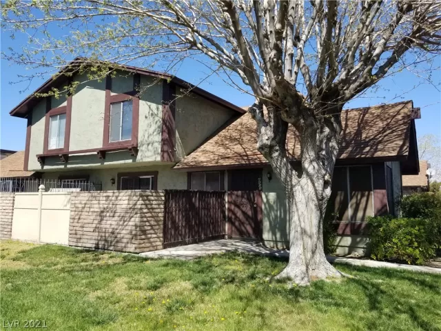 MLS: 2281631 Condo For Sale