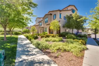 Photo #1: 2281632 Listing 