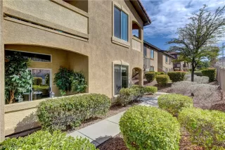 Photo #2: 2281667 Listing