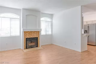 Photo #6: 2281673 Listing