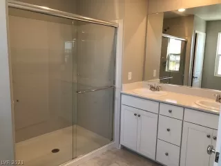 Photo #6: 2281690 Listing