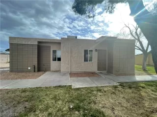 Photo #1: 2281699 Listing 