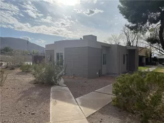 Photo #3: 2281699 Listing 