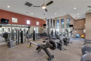 Photo #2: 2281700 Listing