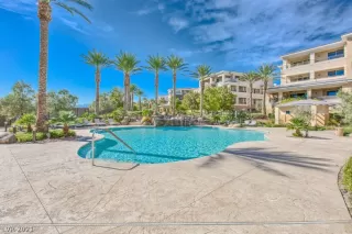 Photo #6: 2281700 Listing