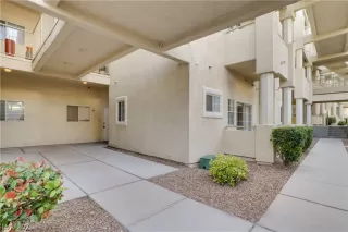 Photo #1: 2281736 Listing