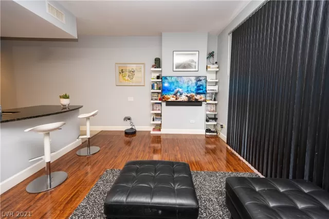 MLS: 2281760 Condo For Sale