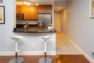 Photo #2: 2281760 Listing