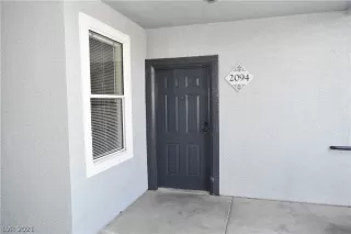 Photo #2: 2281819 Listing