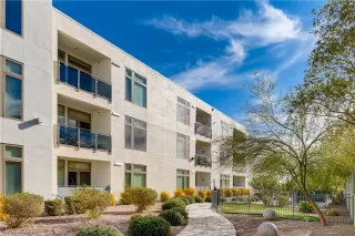 Photo #2: 2281837 Listing 