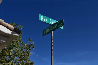 Photo #1: 2281842 Listing 