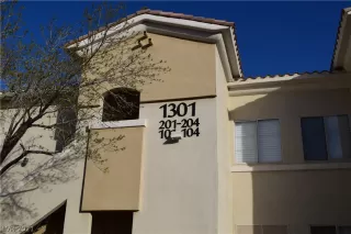 Photo #2: 2281842 Listing 