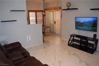 Photo #4: 2281842 Listing 