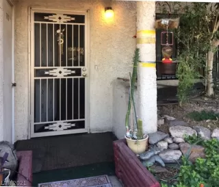 Photo #6: 2281851 Listing