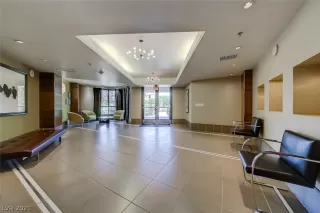 Photo #2: 2281892 Listing 