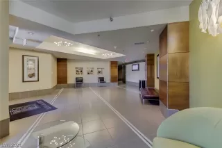 Photo #3: 2281892 Listing 