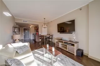 Photo #6: 2281892 Listing 