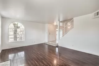 Photo #6: 2281922 Listing 