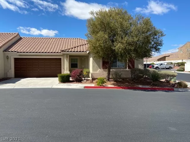 MLS: 2281940 Condo For Sale