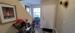 Photo #3: 2281968 Listing