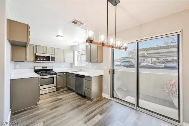 MLS: 2281984 Condo For Sale