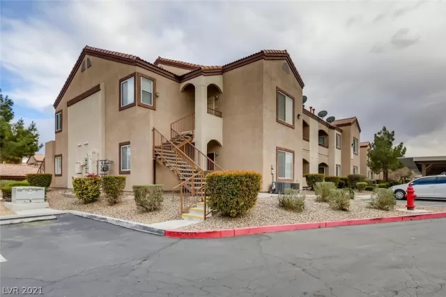 MLS: 2282003 Condo For Sale