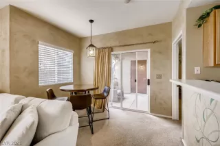 Photo #3: 2282003 Listing