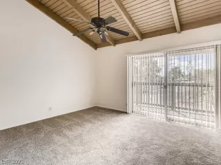 Photo #4: 2282033 Listing