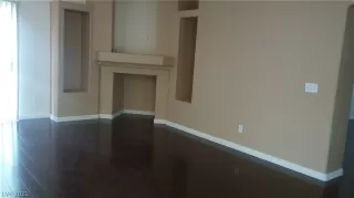 Photo #3: 2282039 Listing